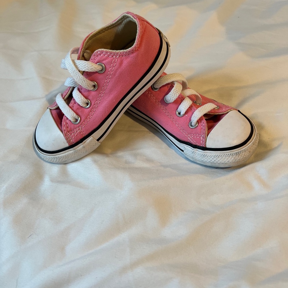 Pink Converse Trainers C7